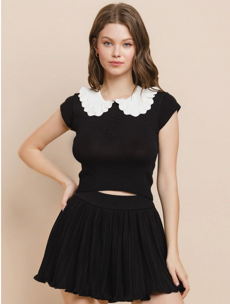 Daisy Collar Sweater