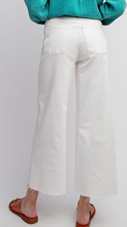 Raw Hem Cropped Jeans: White